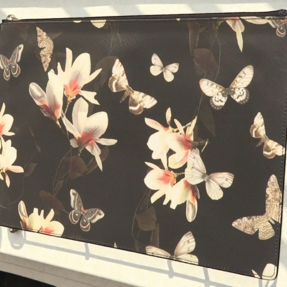 Givenchy Floral Butterfly Clutch Pouch Black Antigona Print Authentic - Picture 2 of 5